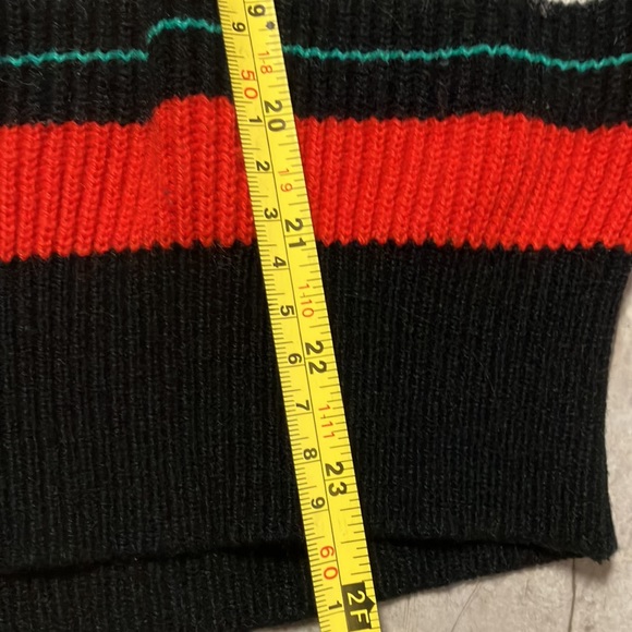 Handmade vintage knit sweater - Picture 17 of 17